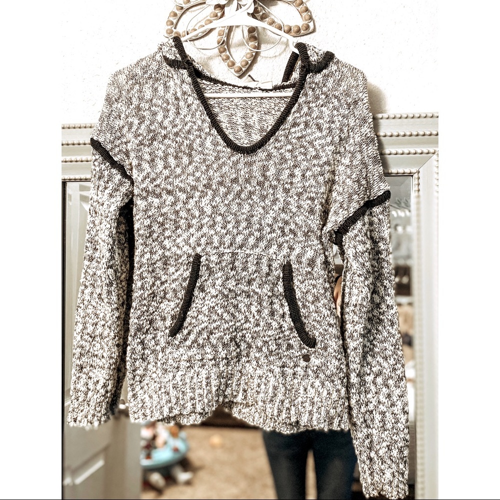 Roxy hooded sweater